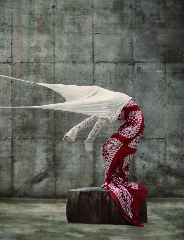 18SS 헤라서울패션위크 명예 디자이너 루비나의 전시 작품 ‘MUKTINATH’