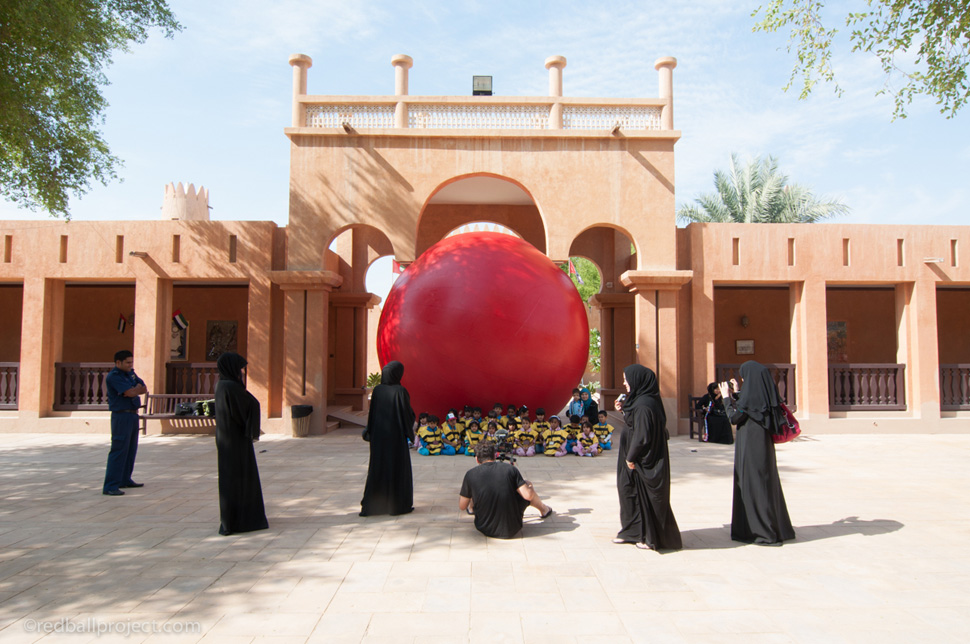 RedBall Abu Dhabi - Al Ain Palace Museum, 2011 ⓒredballproject.com