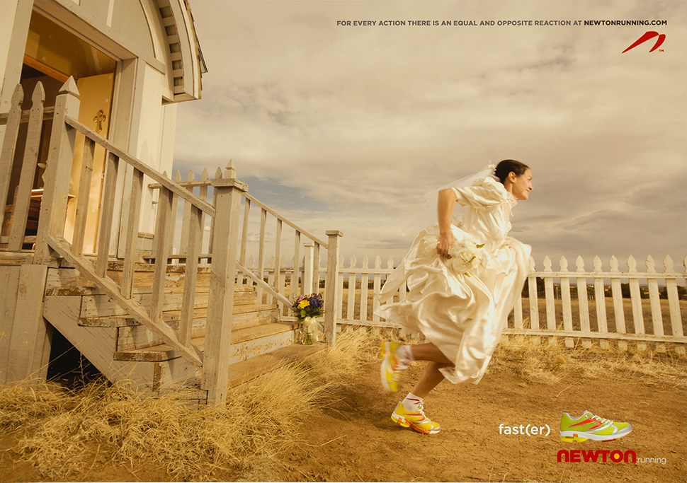 Newton Running, fast(er) newton running - Runaway bride, 2007, Agency: TDA®_Boulder, Photo: Chip Simons, digital print, 62x86,8cm ⓒ TDA® Boulder