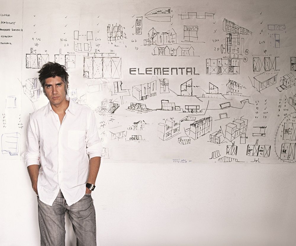 알레한드로 아라베나(Alejandro Aravena)