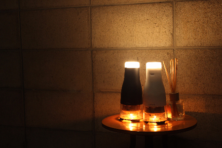 외부 전기없이 촛불만으로 작동하는 LED램프 ‘루미르C(Lumir C)’