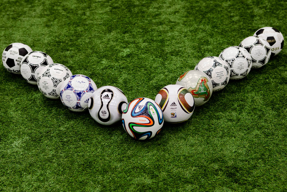 아디다스 피파 월드컵 공인구