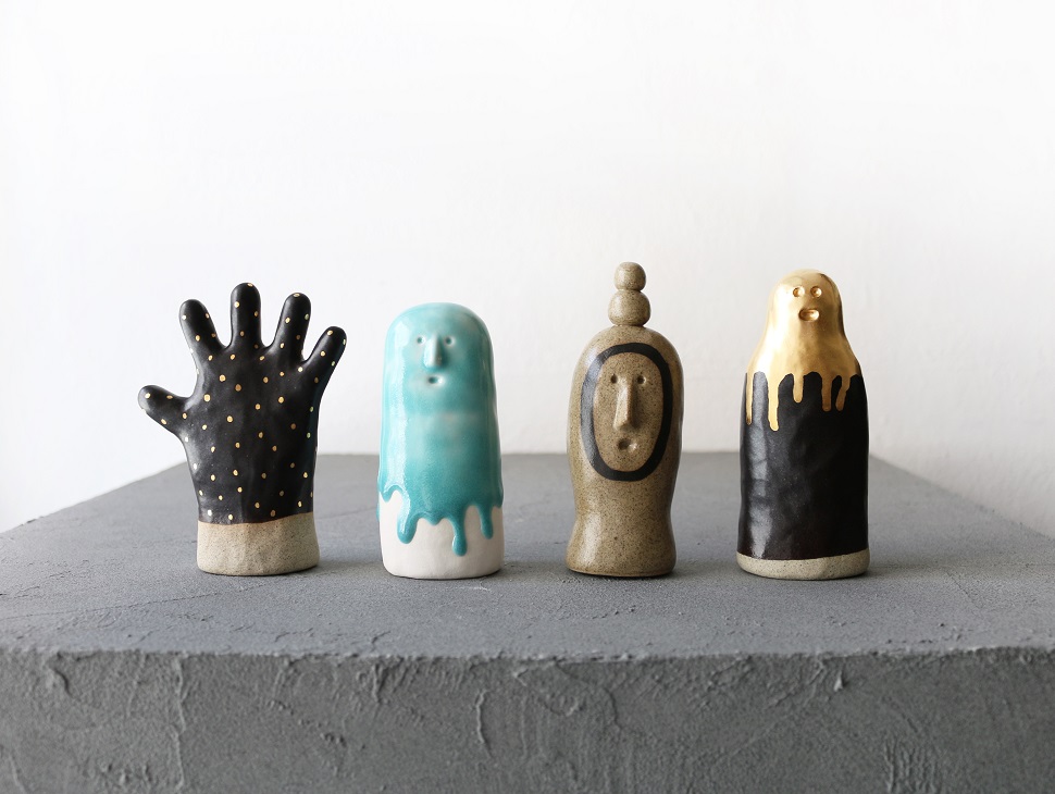 <바보>, ceramic, 4.5x3.5x11cm, 2017