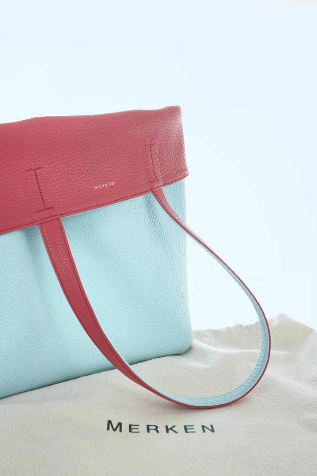 DUAL-FLIP Series Shoulder Bag (사진 제공: 메르켄)