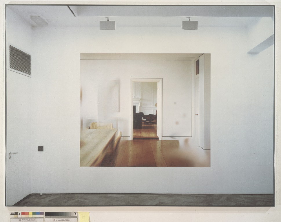 Dining Room, 1994-95, Cibachrome on canvas, 122 x 162 cm, Leeum, Samsung Museum of Art